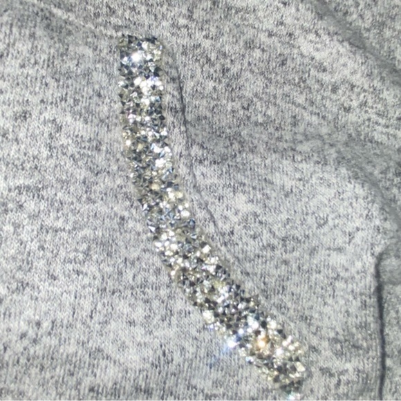 JUICY COUTURE heather grey butterfly, hooded top with rhinestone trim. XS. EUC - Picture 7 of 11